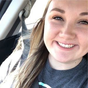 Meet your Posher, Katelyn